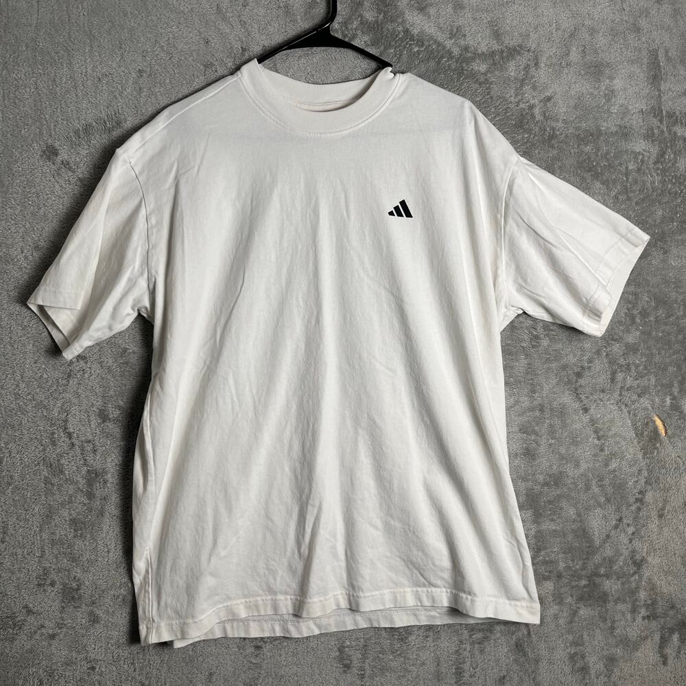 adidas Anted GFX T-Shirt size Medium White Black